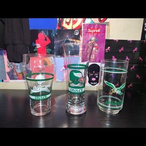 3 VINTAGE PHILADELPHIA EAGLES GLASSES